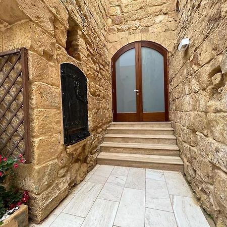 Charming 200 Year Old Cottage With Yard Żabbar Exteriér fotografie